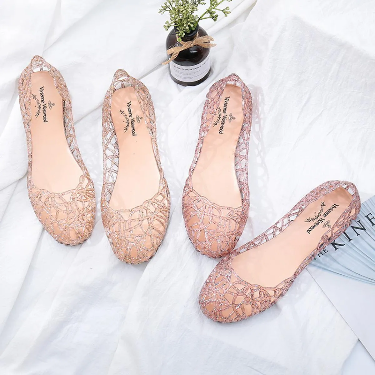 2023 Nuove Donne Sandali Scarpe di Gelatina Traspirante Appartamenti di Scarpe Da Donna Scava Fuori Slip Moda Scarpe Da Donna Ca