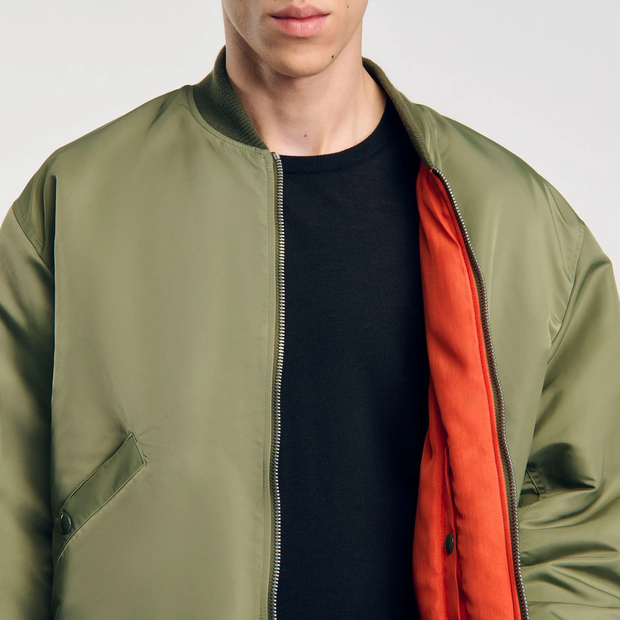 Bomber con zip