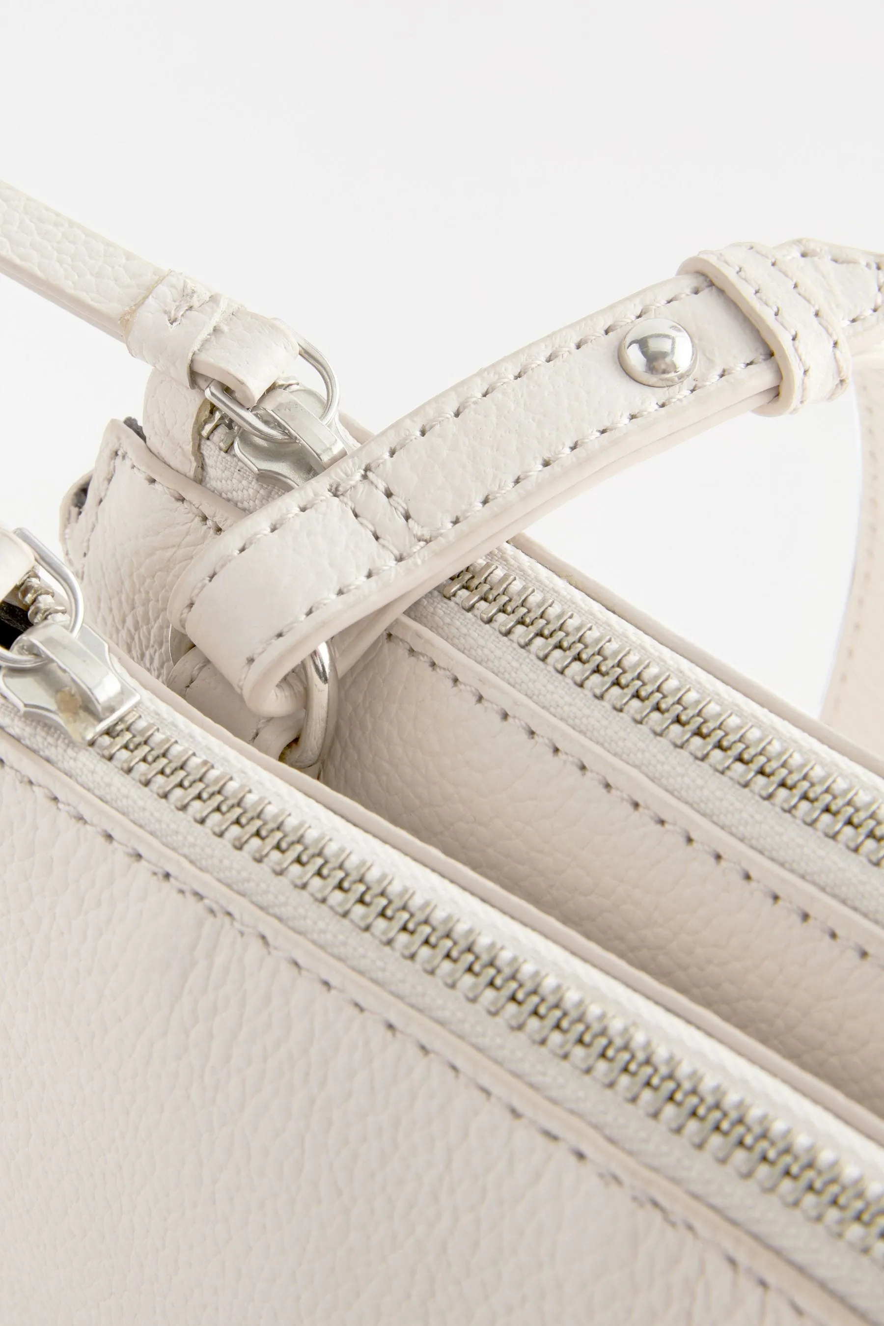 Borsa a tracolla piccola in pelle con zip