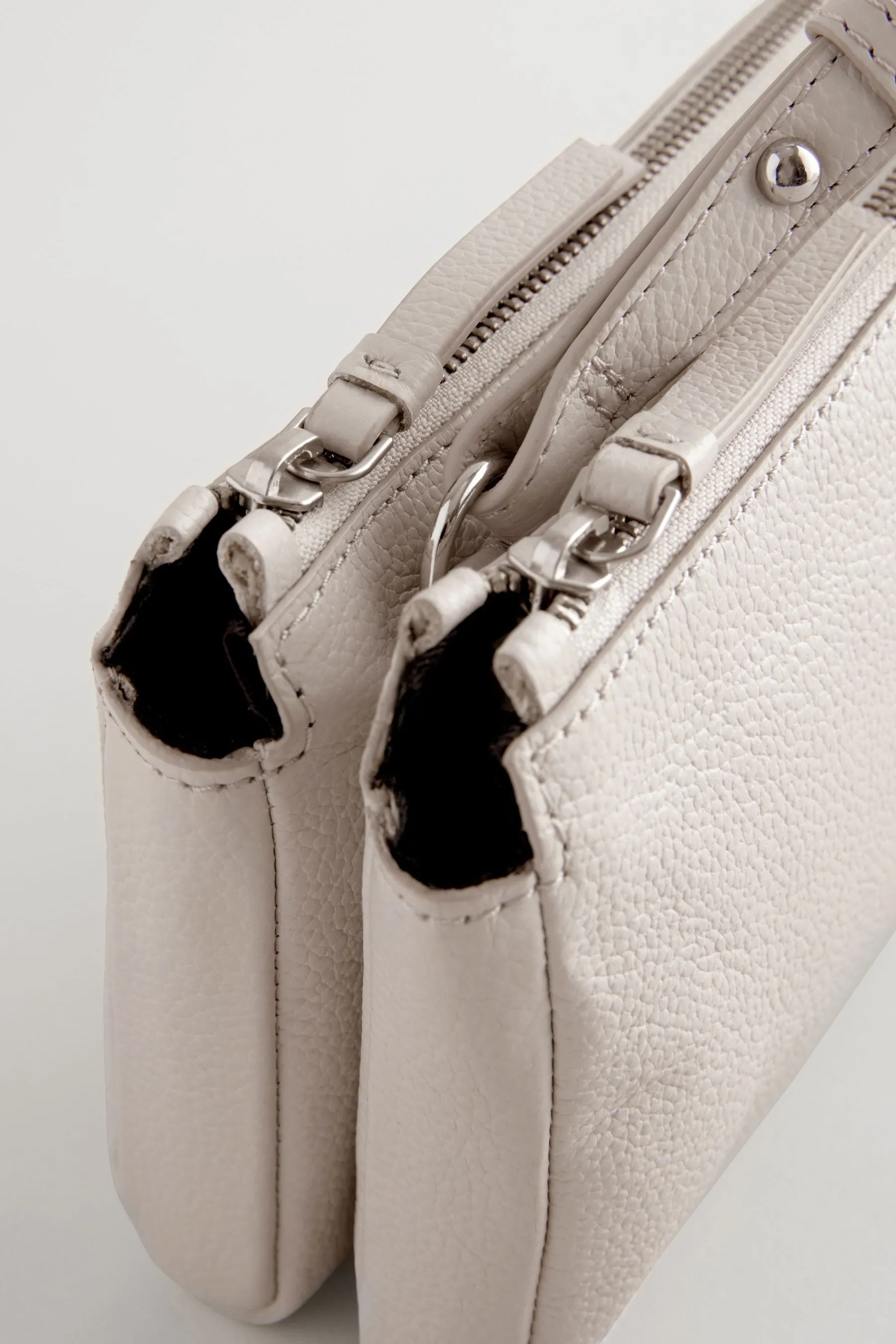 Borsa a tracolla piccola in pelle con zip