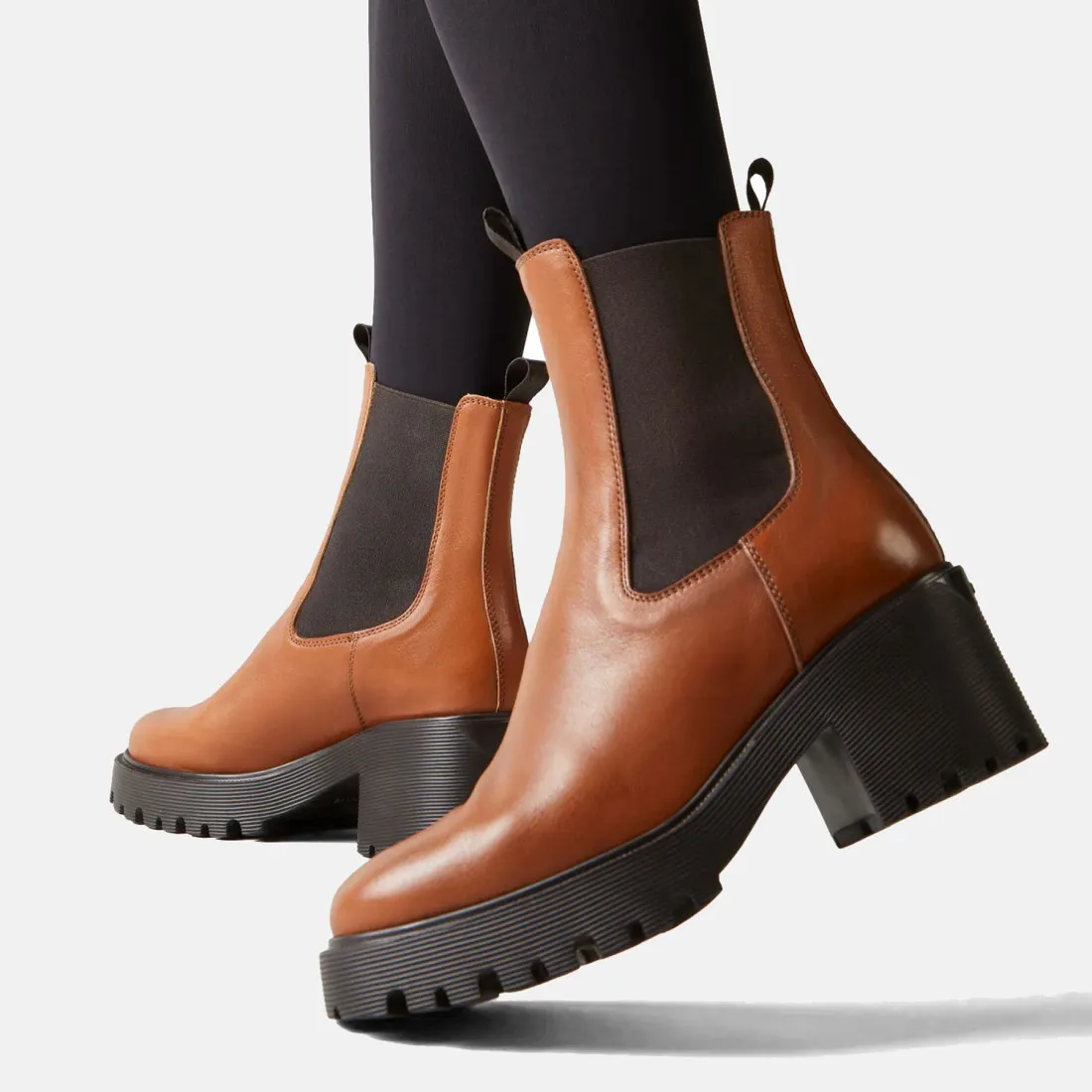 Chelsea Boots Hogan H649 in pelle marrone chiaro con tacco
