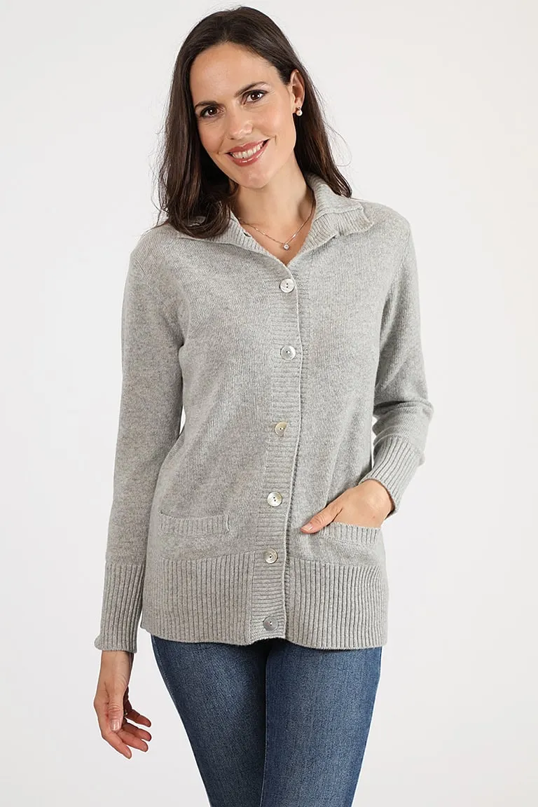 Giacca da donna in lana con tasche e collo da portare alto o a camicia – Modello Anna