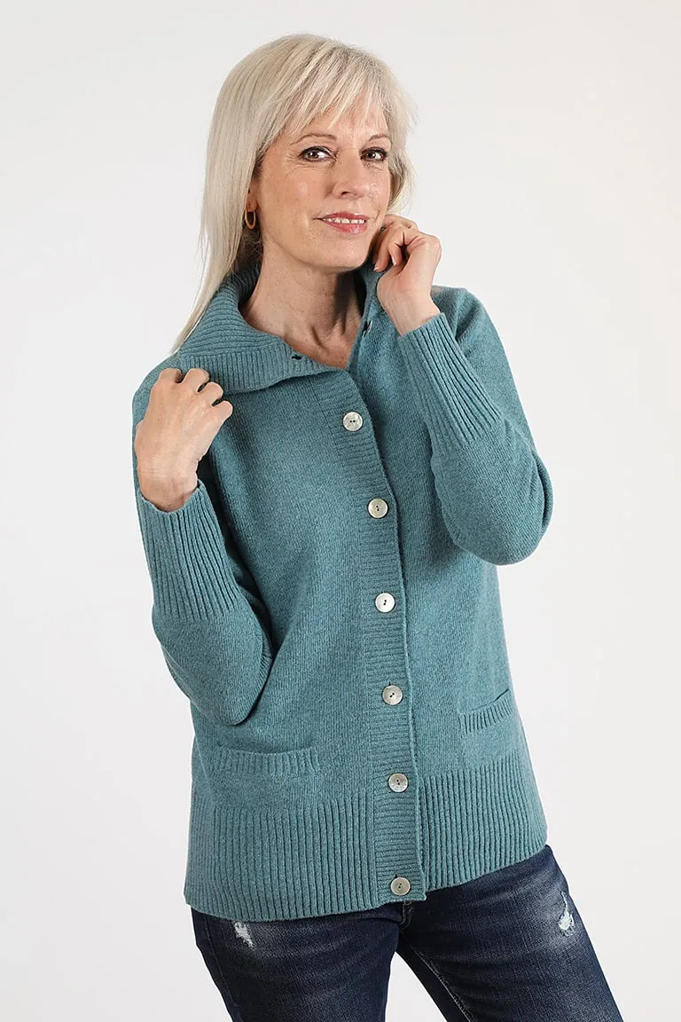 Giacca da donna in lana con tasche e collo da portare alto o a camicia – Modello Anna