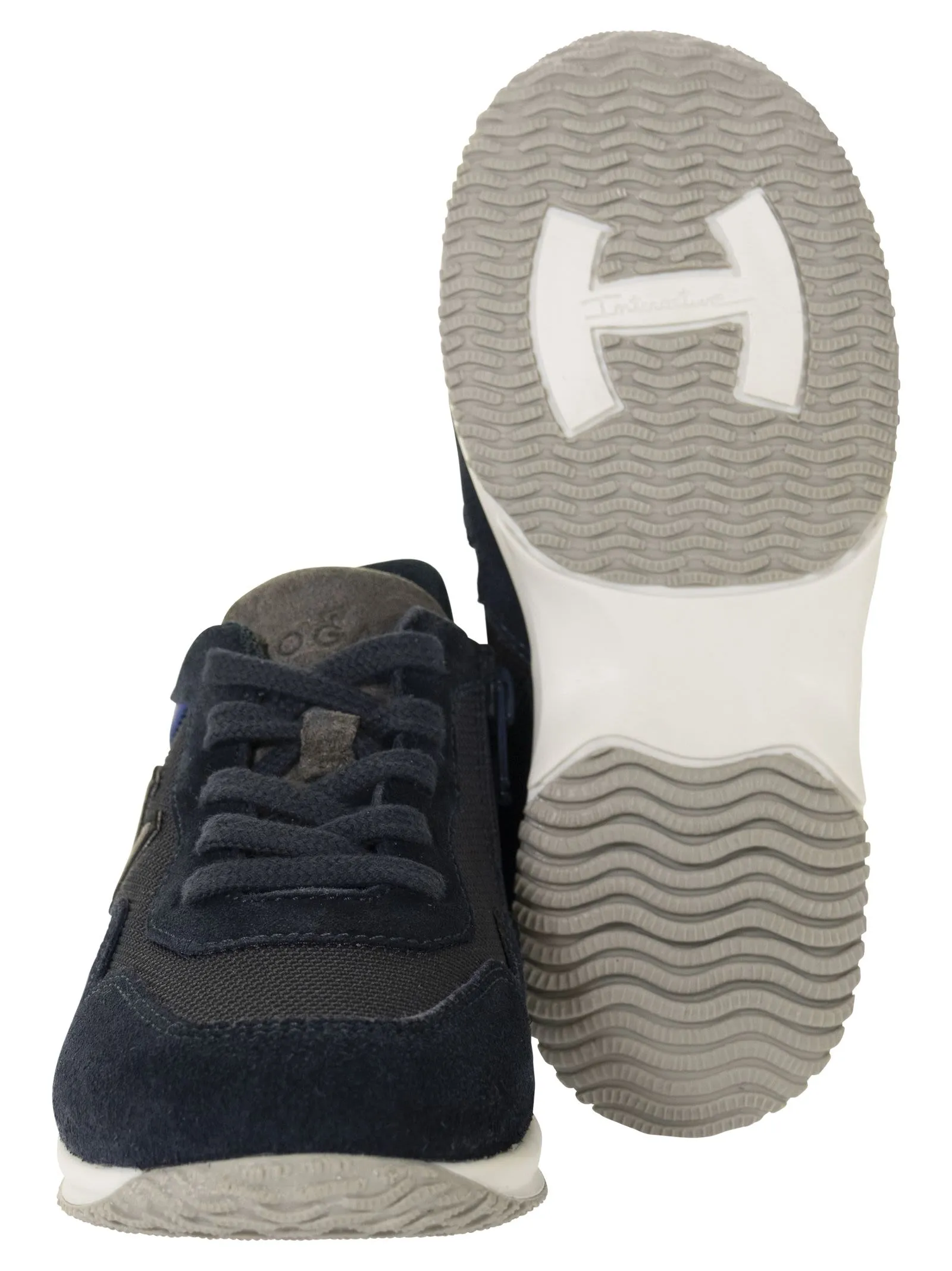 INTERACTIVE – Sneakers