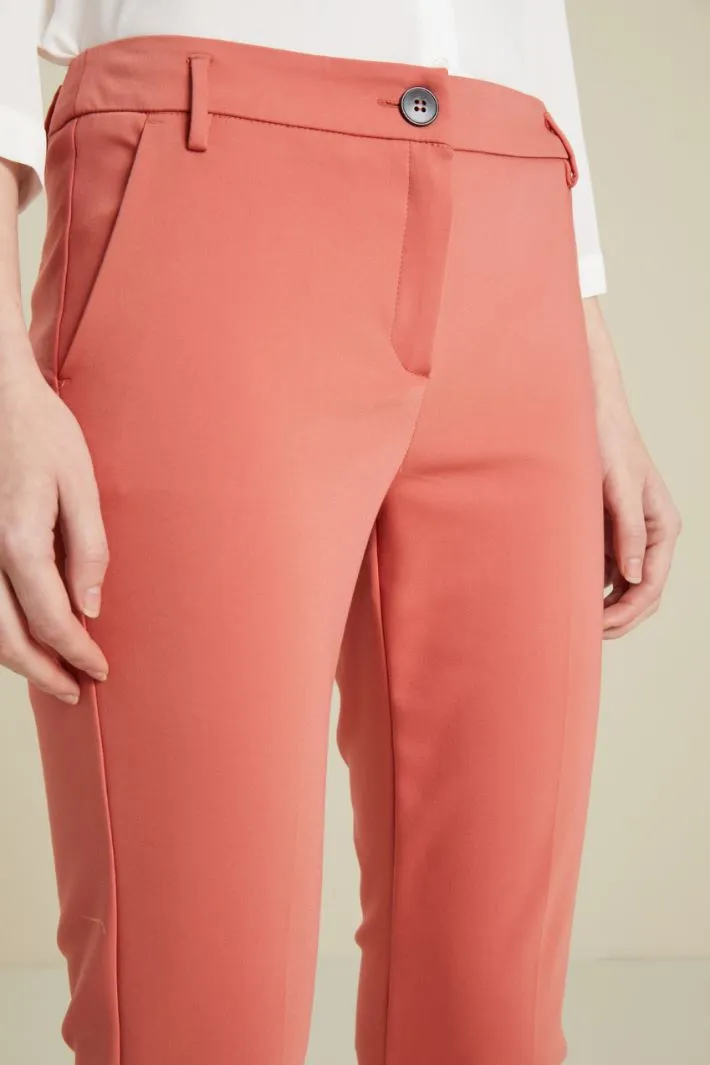 Pantaloni a sigaretta in saglia