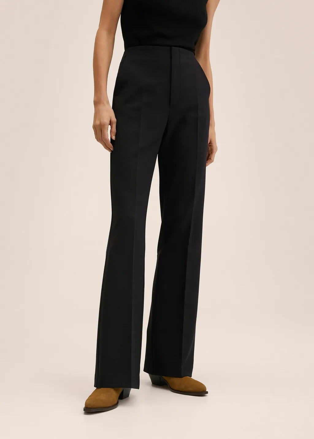 Pantaloni scampanati