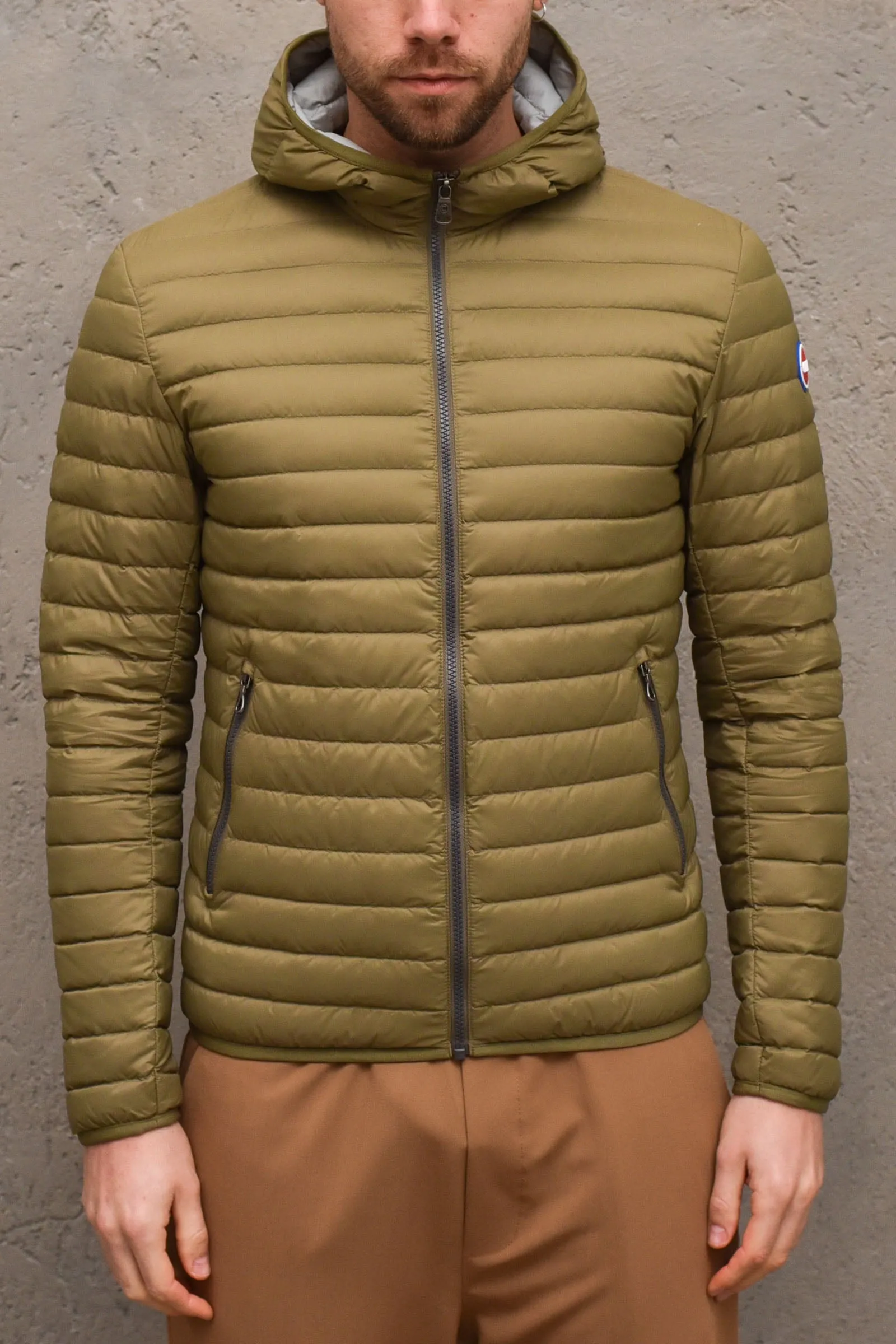 Piumino uomo 100 gr con cappuccio green. 1277RARTICHOKE