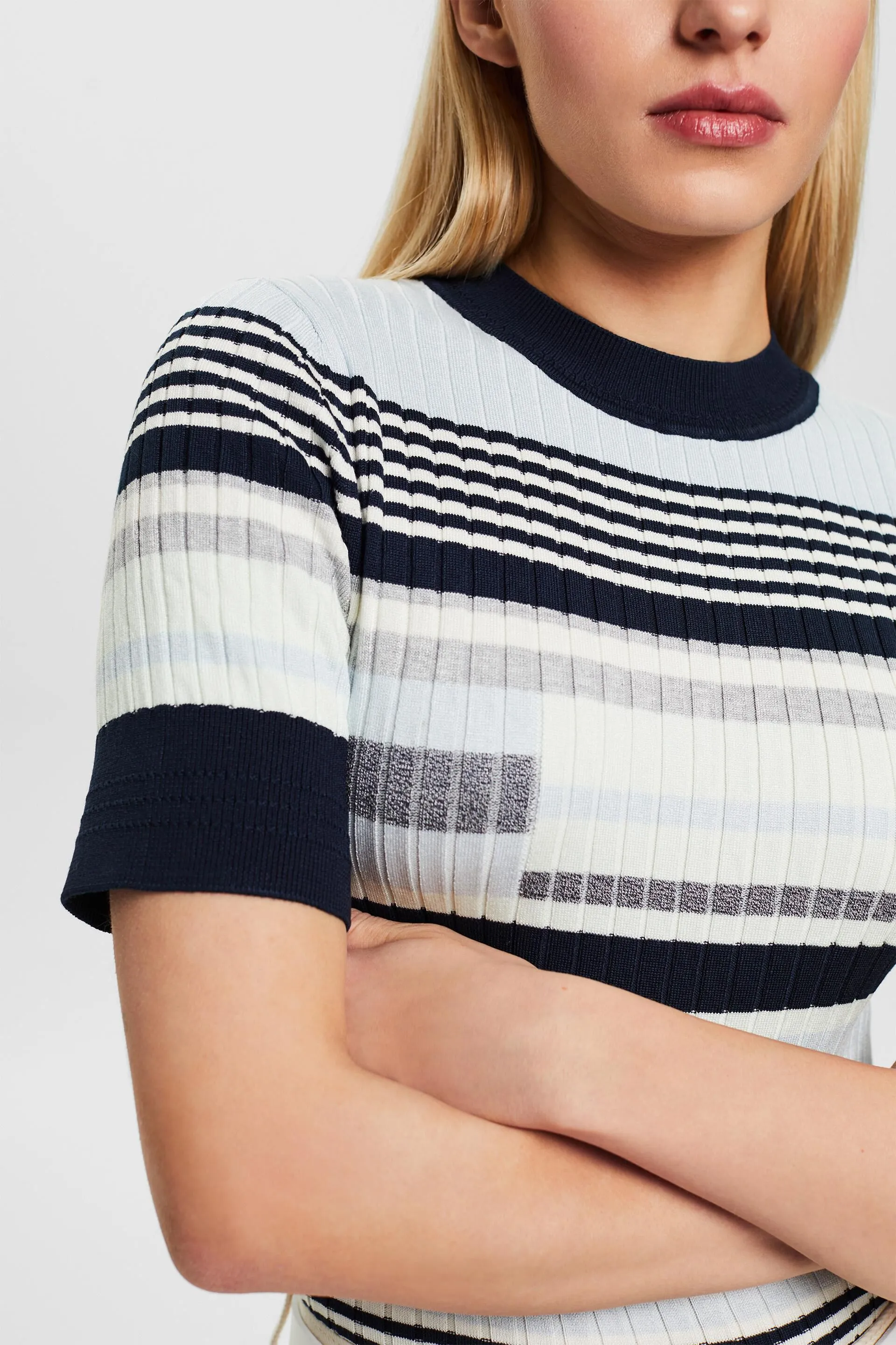 Pullover a manica corta con intarsi