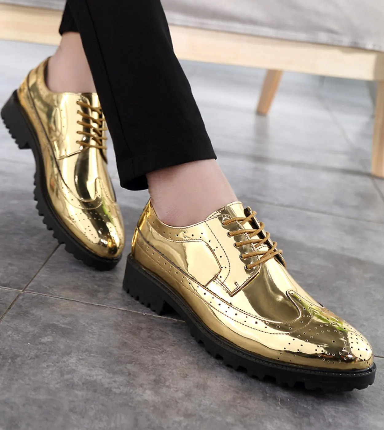 Scarpa casual per uomo Scarpe in pelle Oxford per uomo Abito da uomo Casual uomo a punta Luxury Fashion Business