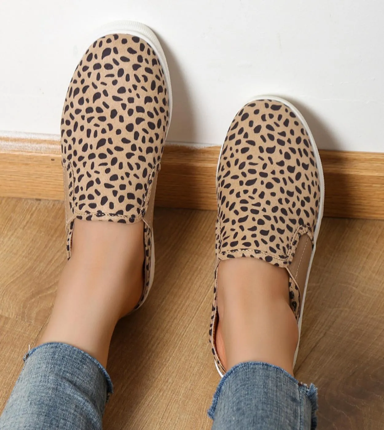 Scarpe da donna Scarpe casual da lavoro Slip On per donna Scarpe di tela Outdoor Mezzo supporto Scarpe casual Stile Scarpe casua