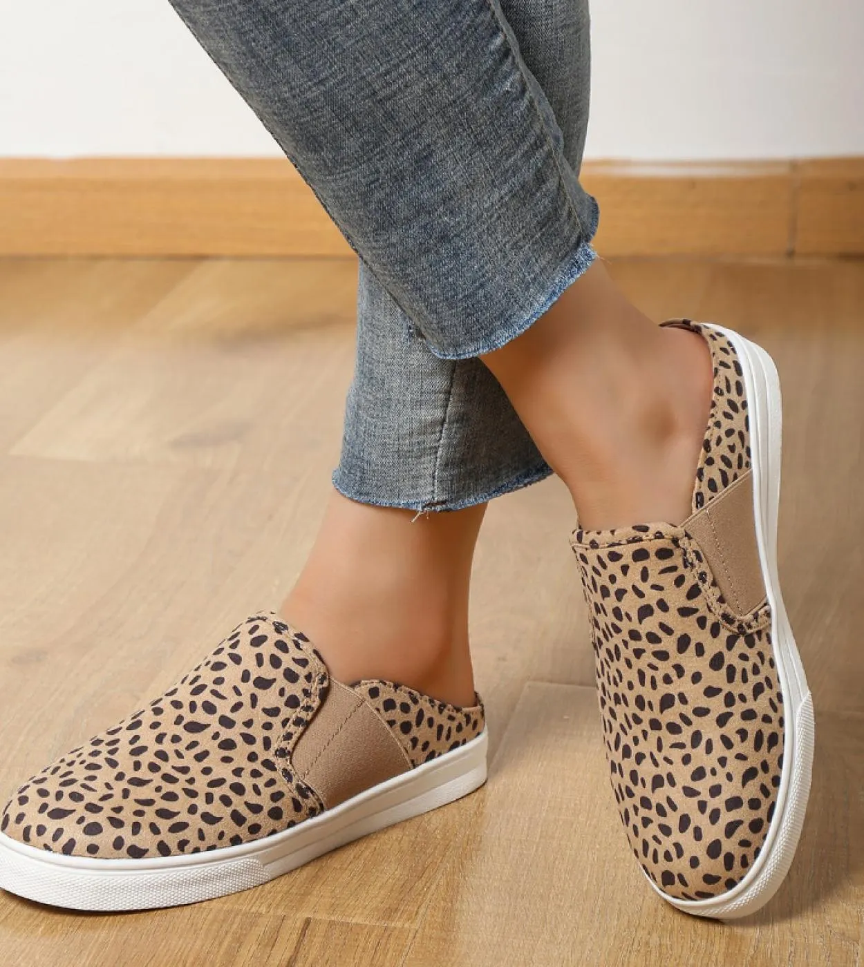 Scarpe da donna Scarpe casual da lavoro Slip On per donna Scarpe di tela Outdoor Mezzo supporto Scarpe casual Stile Scarpe casua