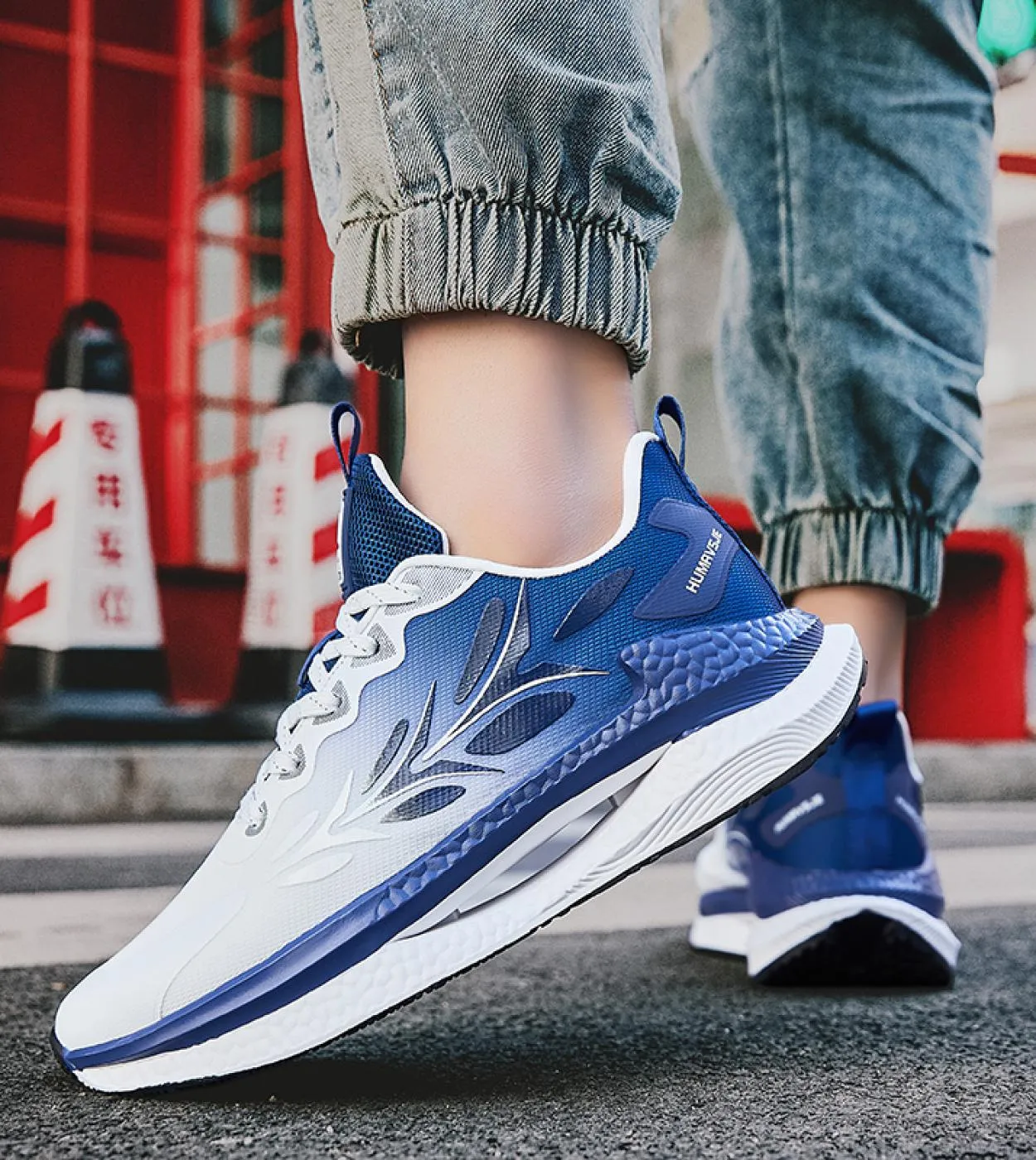 Scarpe da uomo Sneakers Uomo Tenis Scarpe di lusso Scarpe casual da uomo Scarpe da ginnastica Race Off White Scarpe moda Mocassi