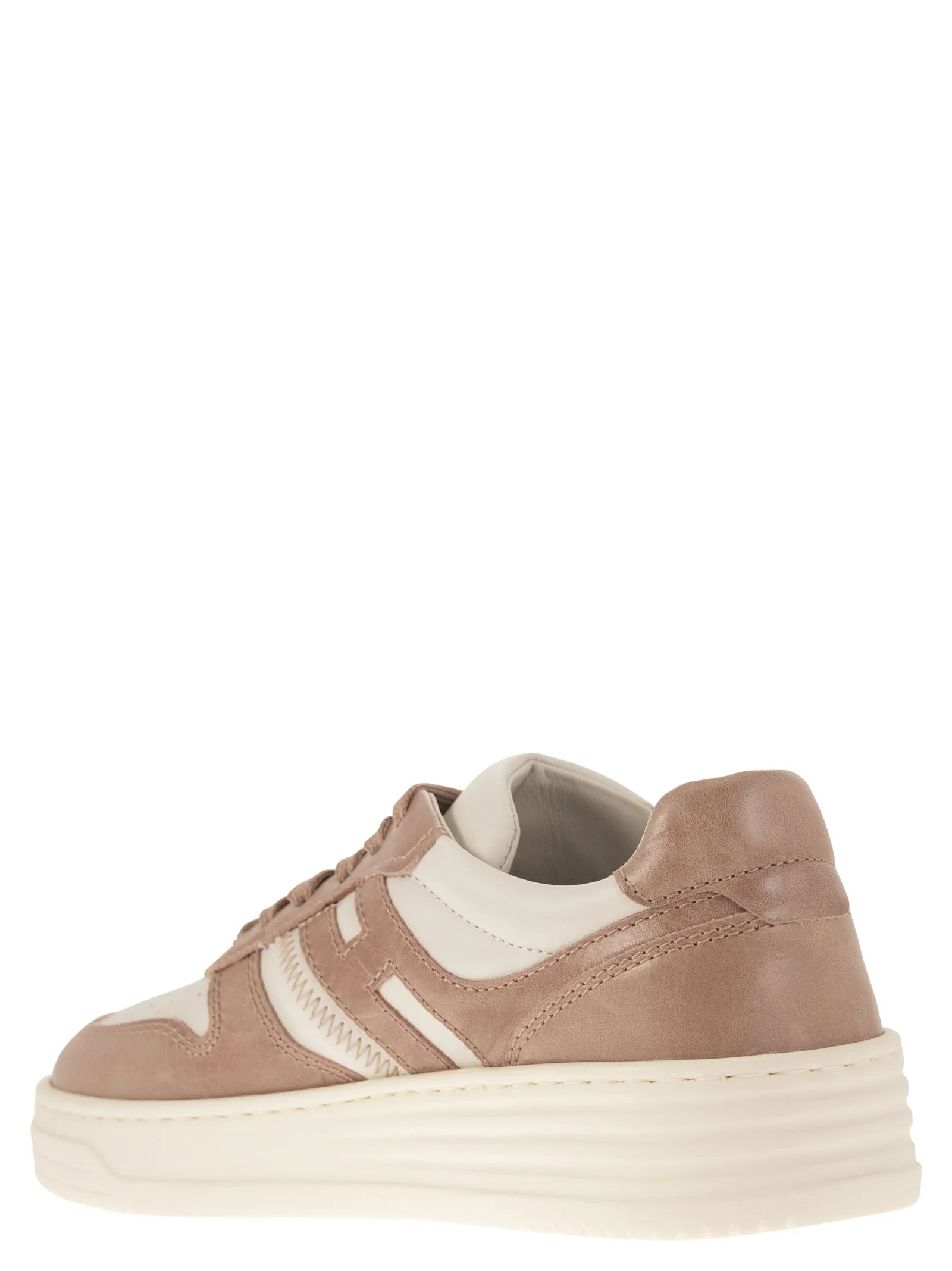 Sneakers H630