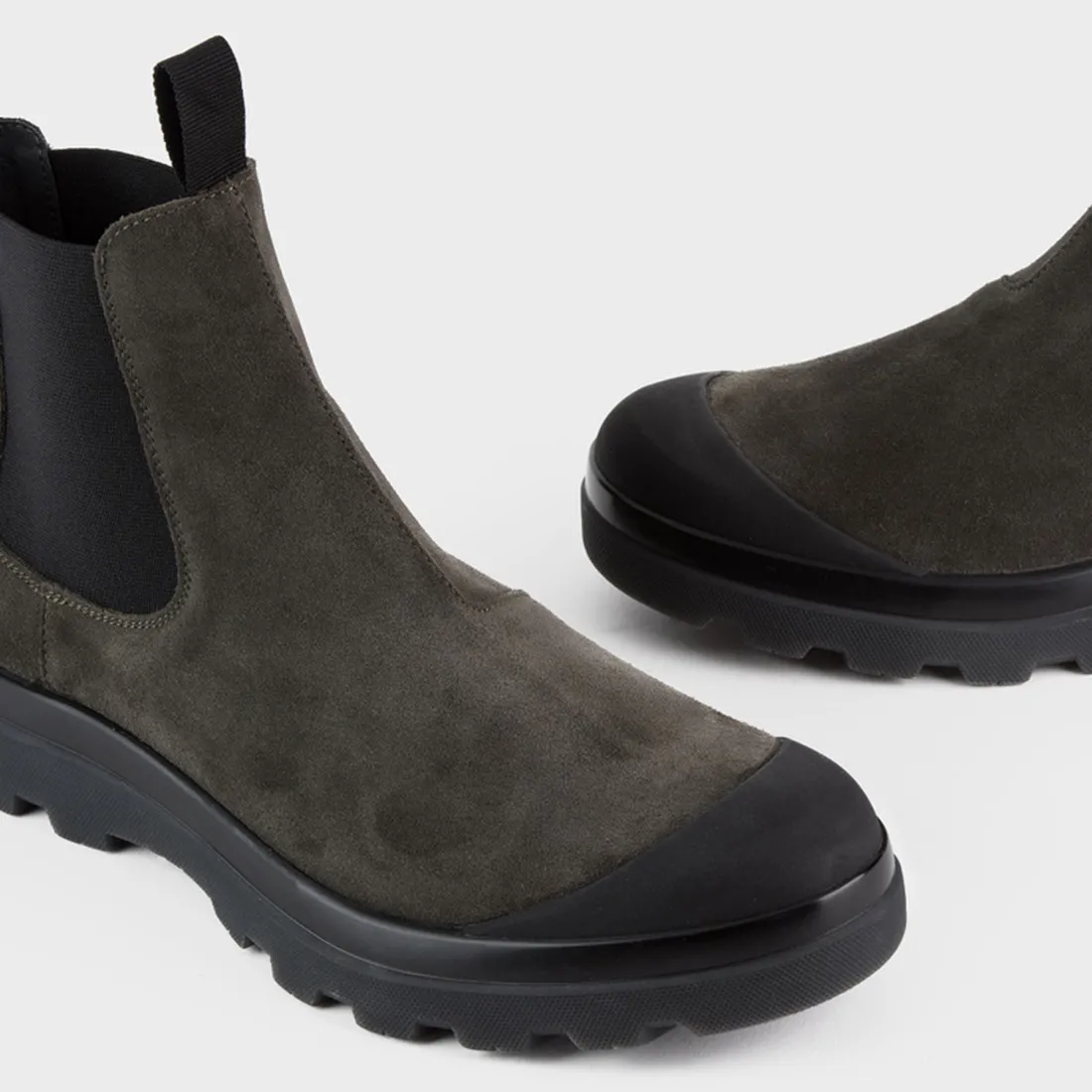 Stivaletti Beatle Panchic P03 in suede khaki con puntale in gomma