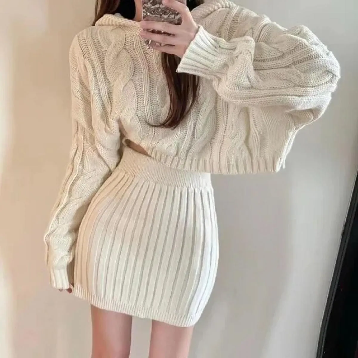 Xpqbb Maglione e gonne lavorati a maglia intrecciati da donna Set maglione corto a maniche lunghe con cappuccio con cappuccio La